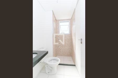 Apartamento à venda com 48m², 2 quartos e sem vaga Apartamento à venda com 48m², 2 quartos e sem vagaBanheiro