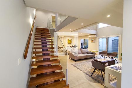 Casa à venda com 260m², 2 quartos e 3 vagasEscada