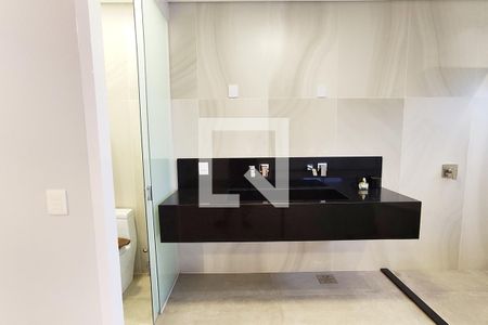 Casa à venda com 260m², 2 quartos e 3 vagasBanheiro da Suíte 1