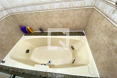 Casa à venda com 190m², 3 quartos e 3 vagasBanheiro