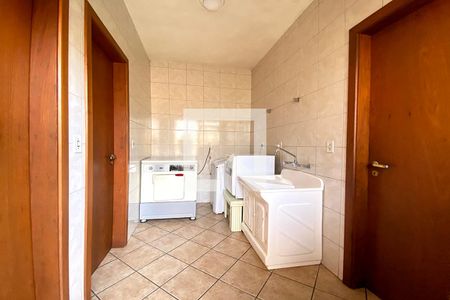 Casa à venda com 190m², 3 quartos e 3 vagasÁrea de Serviço