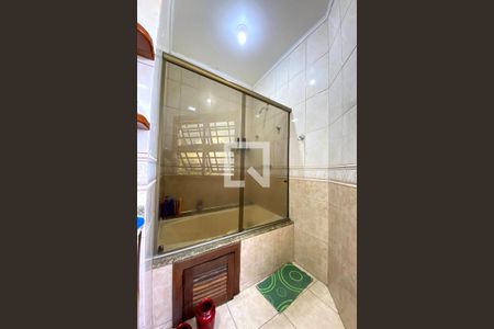 Casa à venda com 190m², 3 quartos e 3 vagasBanheiro