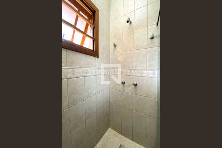 Casa à venda com 190m², 3 quartos e 3 vagasBanheiro 2