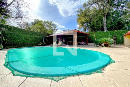 Casa à venda com 190m², 3 quartos e 3 vagasPiscina