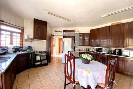 Casa à venda com 190m², 3 quartos e 3 vagasCozinha