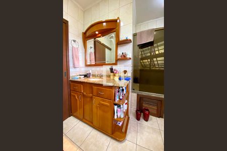 Casa à venda com 190m², 3 quartos e 3 vagasBanheiro