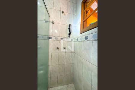 Casa à venda com 190m², 3 quartos e 3 vagasBanheiro 3