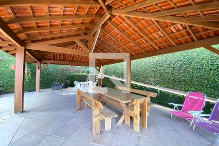 Casa à venda com 190m², 3 quartos e 3 vagasQuiosque e Piscina