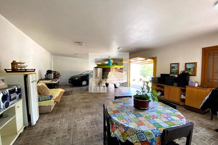 Casa à venda com 190m², 3 quartos e 3 vagasGaragem