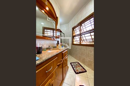 Casa à venda com 190m², 3 quartos e 3 vagasBanheiro