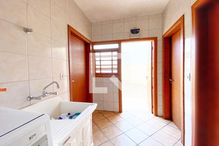 Casa à venda com 190m², 3 quartos e 3 vagasÁrea de Serviço