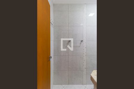 Apartamento à venda com 59m², 2 quartos e 1 vaga Apartamento à venda com 59m², 2 quartos e 1 vagaBanheiro da Suite