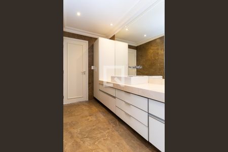 Apartamento à venda com 320m², 3 quartos e 4 vagasBanheiro da Suíte 3