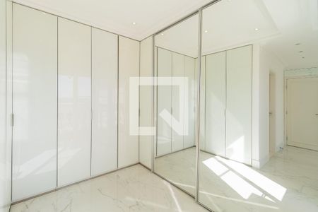 Apartamento à venda com 320m², 3 quartos e 4 vagasCloset do quarto 3