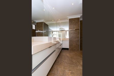 Apartamento à venda com 320m², 3 quartos e 4 vagasBanheiro da Suíte 3