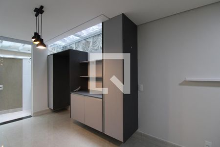 Sala/Cozinha de casa de condomínio para alugar com 2 quartos, 92m² em Santo Amaro, São Paulo
