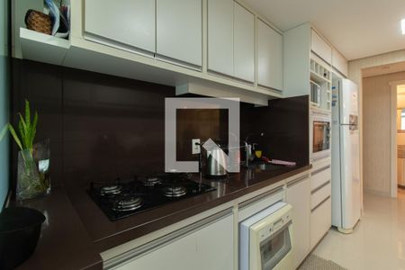 Apartamento à venda com 110m², 3 quartos e 2 vagas Apartamento à venda com 110m², 3 quartos e 2 vagasCozinha e Área de Serviço