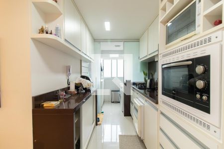 Apartamento à venda com 110m², 3 quartos e 2 vagas Apartamento à venda com 110m², 3 quartos e 2 vagasCozinha e Área de Serviço