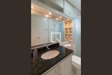 Apartamento à venda com 110m², 3 quartos e 2 vagas Apartamento à venda com 110m², 3 quartos e 2 vagasBanheiro Corredor