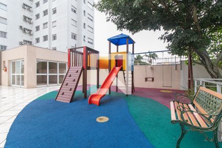 Apartamento à venda com 110m², 3 quartos e 2 vagas Apartamento à venda com 110m², 3 quartos e 2 vagasÁrea Comum - Playground