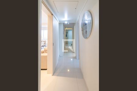 Apartamento à venda com 110m², 3 quartos e 2 vagas Apartamento à venda com 110m², 3 quartos e 2 vagasCorredor