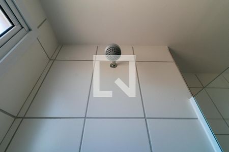 Apartamento à venda com 46m², 2 quartos e 1 vaga Apartamento à venda com 46m², 2 quartos e 1 vagaBanheiro - Chuveiro
