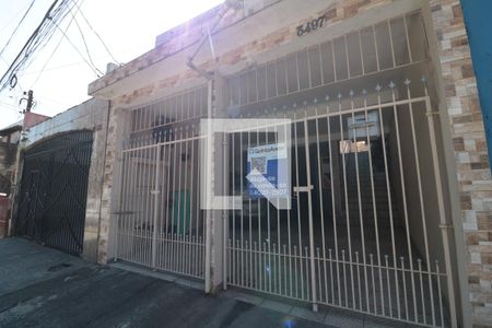 Casa à venda com 150m², 4 quartos e 3 vagasFachada - Instalação de plaquinha