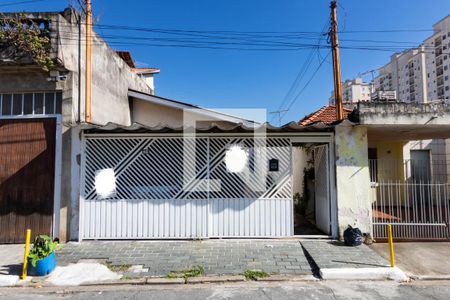 Casa à venda com 300m², 4 quartos e 2 vagas Casa à venda com 300m², 4 quartos e 2 vagasFachada