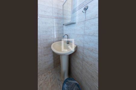 Casa à venda com 300m², 4 quartos e 2 vagas Casa à venda com 300m², 4 quartos e 2 vagasBanheiro