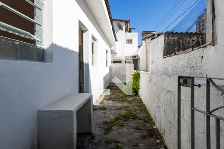 Casa à venda com 300m², 4 quartos e 2 vagas Casa à venda com 300m², 4 quartos e 2 vagasCorredor Externo