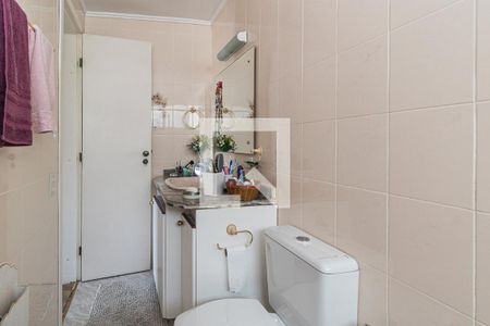 Apartamento à venda com 180m², 3 quartos e 2 vagas Apartamento à venda com 180m², 3 quartos e 2 vagasBanheiro da Suíte