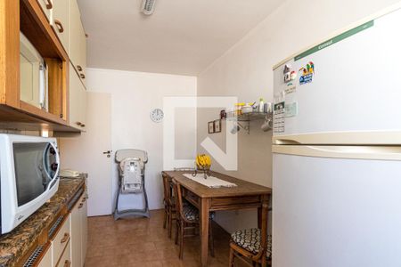 Apartamento à venda com 180m², 3 quartos e 2 vagas Apartamento à venda com 180m², 3 quartos e 2 vagasCozinha