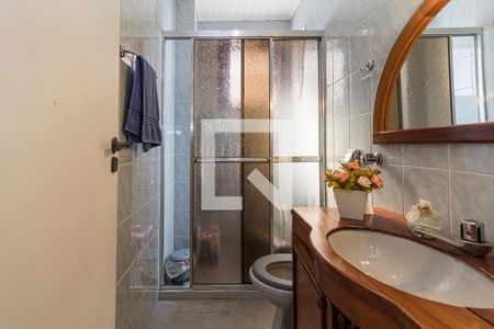 Apartamento à venda com 180m², 3 quartos e 2 vagas Apartamento à venda com 180m², 3 quartos e 2 vagasBanheiro 2