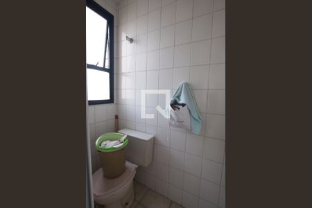 Apartamento à venda com 95m², 3 quartos e 2 vagasBanheiro de Serviço