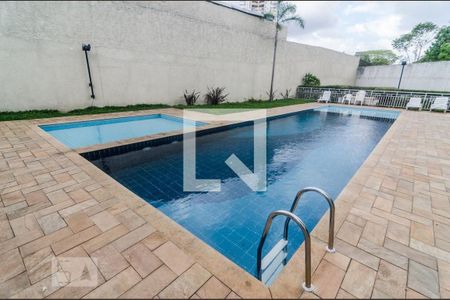 Apartamento à venda com 65m², 3 quartos e 1 vaga Apartamento à venda com 65m², 3 quartos e 1 vagaÁrea comum - Piscina