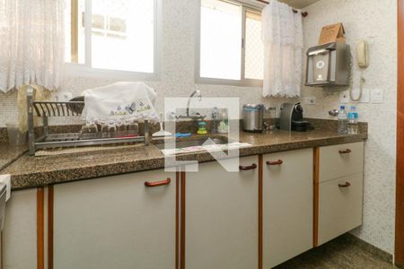 Apartamento à venda com 202m², 4 quartos e 3 vagas Apartamento à venda com 202m², 4 quartos e 3 vagasCozinha