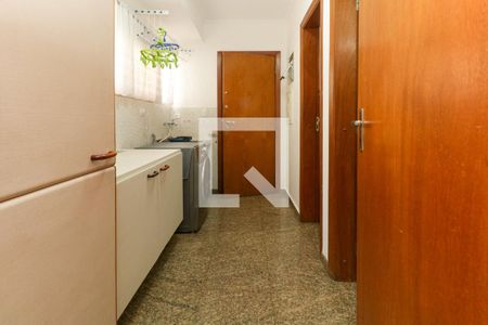 Apartamento à venda com 202m², 4 quartos e 3 vagas Apartamento à venda com 202m², 4 quartos e 3 vagasÁrea de serviço