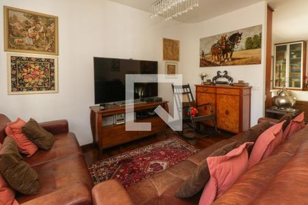 Apartamento à venda com 202m², 4 quartos e 3 vagas Apartamento à venda com 202m², 4 quartos e 3 vagasSala de tv