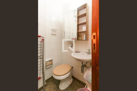 Apartamento à venda com 202m², 4 quartos e 3 vagas Apartamento à venda com 202m², 4 quartos e 3 vagasBanheiro de serviço