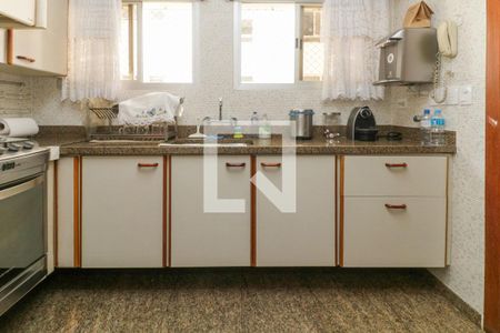 Apartamento à venda com 202m², 4 quartos e 3 vagas Apartamento à venda com 202m², 4 quartos e 3 vagasCozinha