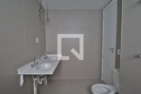 Apartamento à venda com 275m², 4 quartos e 4 vagasBanheiro da Suíte 1