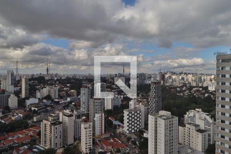 Apartamento à venda com 275m², 4 quartos e 4 vagasVista Suíte 2