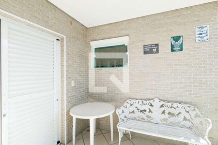 Casa à venda com 350m², 4 quartos e 2 vagas Casa à venda com 350m², 4 quartos e 2 vagasVaranda da suíte 3