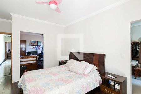 Casa à venda com 350m², 4 quartos e 2 vagas Casa à venda com 350m², 4 quartos e 2 vagasQuarto da suíte 3