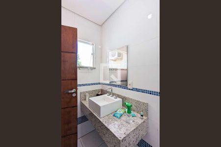 Casa à venda com 350m², 4 quartos e 2 vagas Casa à venda com 350m², 4 quartos e 2 vagasBanheiro da suíte 2