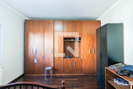 Casa à venda com 350m², 4 quartos e 2 vagas Casa à venda com 350m², 4 quartos e 2 vagasQuarto da suíte 1