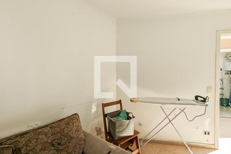 Casa à venda com 350m², 4 quartos e 2 vagas Casa à venda com 350m², 4 quartos e 2 vagasQuarto de serviço