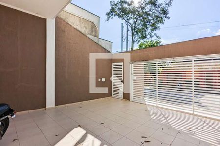 Casa à venda com 350m², 4 quartos e 2 vagas Casa à venda com 350m², 4 quartos e 2 vagasGaragem