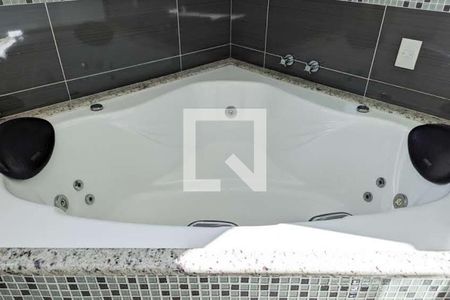 Casa à venda com 350m², 4 quartos e 2 vagas Casa à venda com 350m², 4 quartos e 2 vagasBanheiro da suíte 3