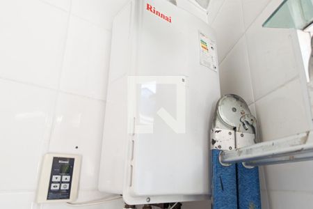 Casa à venda com 350m², 4 quartos e 2 vagas Casa à venda com 350m², 4 quartos e 2 vagasÁrea de serviço